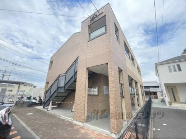 リッチ　カートン外観写真1