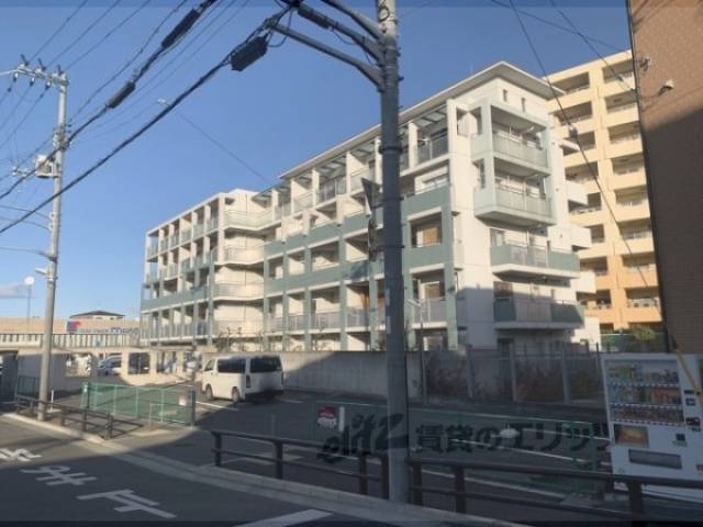 トリ・ビラージュ外観写真3