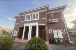 プチシャトーＥ棟外観写真