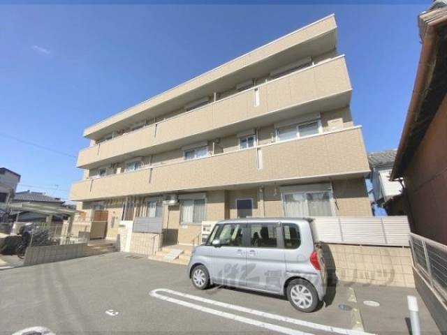 メゾン倉治外観写真2