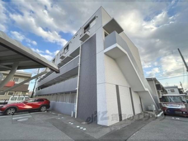 レジデンス斑鳩外観写真3