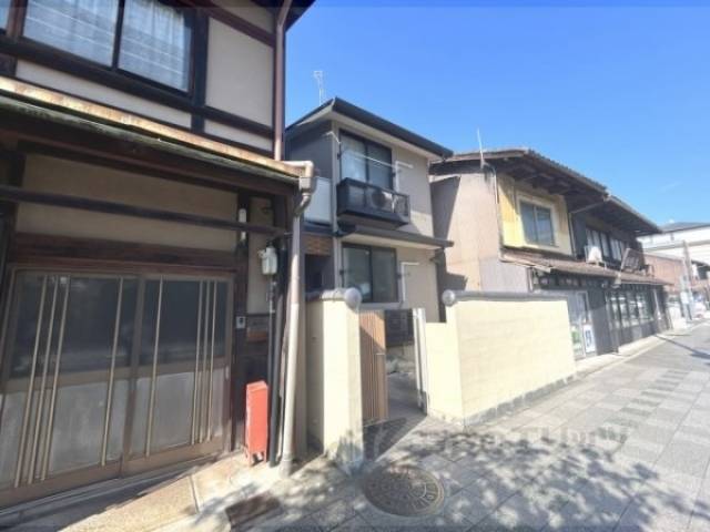 レオパレス三条東山外観写真3