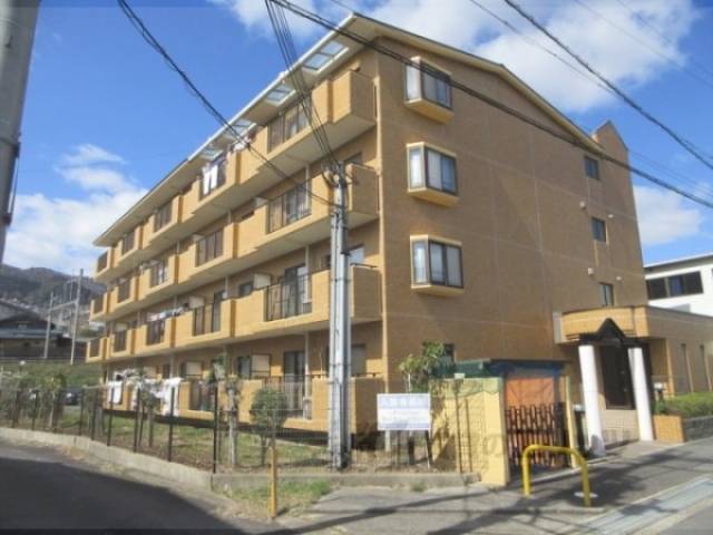 シェーヌ生駒外観写真1