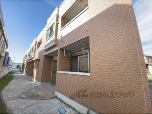 Ｌｏｖｅｌｙ　Ｈｏｕｓｅ外観写真2