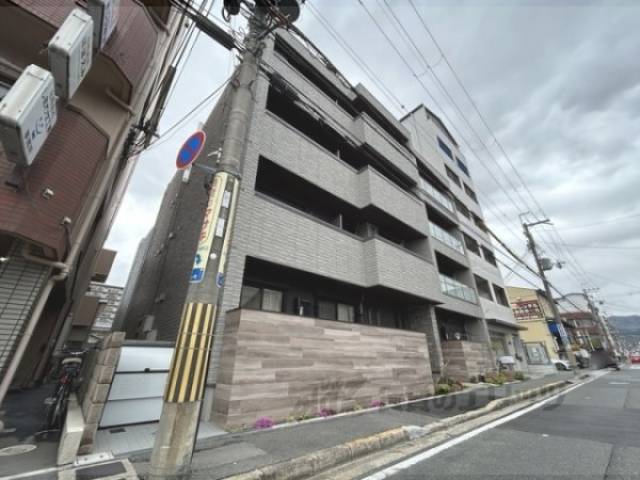 シャーメゾンＮＡＣ外観写真1