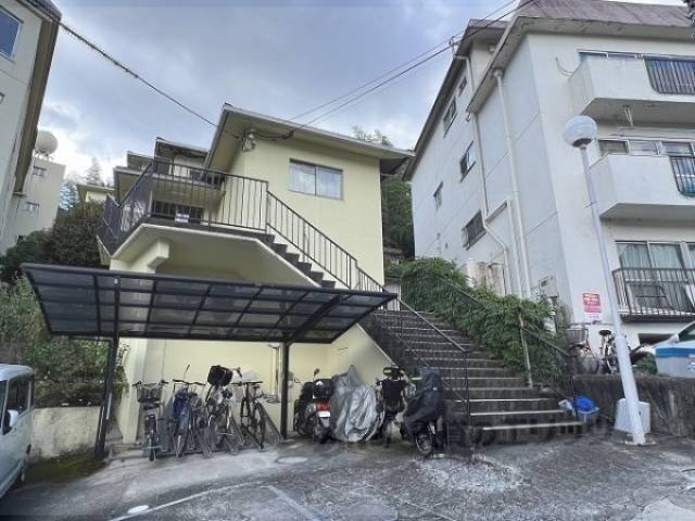 日ノ岡ローズハイツ外観写真2