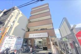 アイリスハイツ５号館外観写真