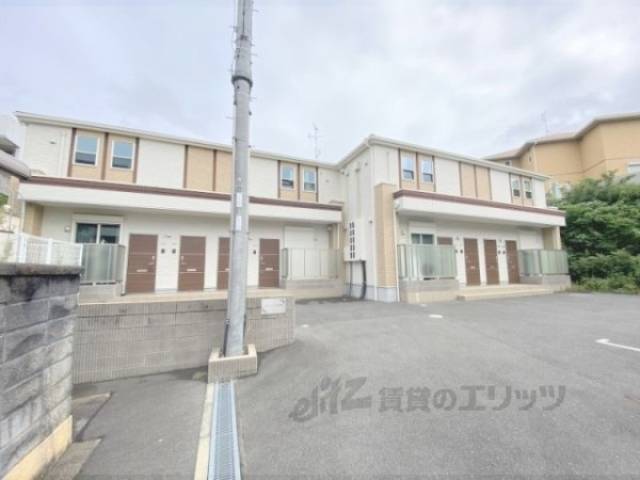 セラフィーメゾン東香里園外観写真1
