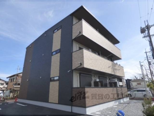 キューポスメゾン外観写真2