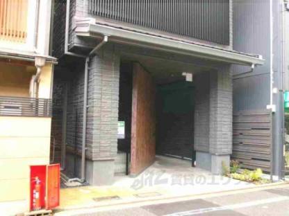 メゾンドイッセイ鴨川別邸１Ｆ店舗外観写真1