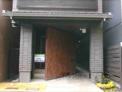メゾンドイッセイ鴨川別邸１Ｆ店舗外観写真2