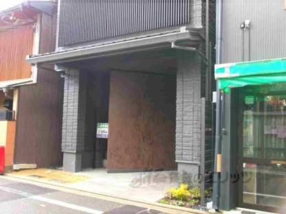 メゾンドイッセイ鴨川別邸１Ｆ店舗外観写真3