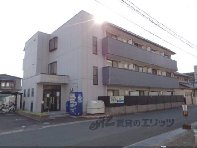 アマデウス外観写真2