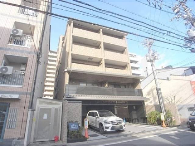 リーガル京都四条烏丸外観写真1