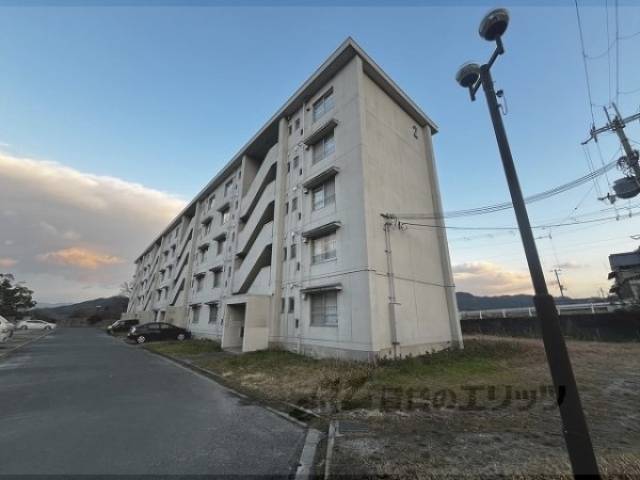 ヴィラナリー御所２号棟外観写真1