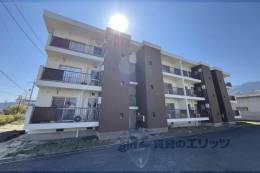 ヴィラナリー御所２外観写真