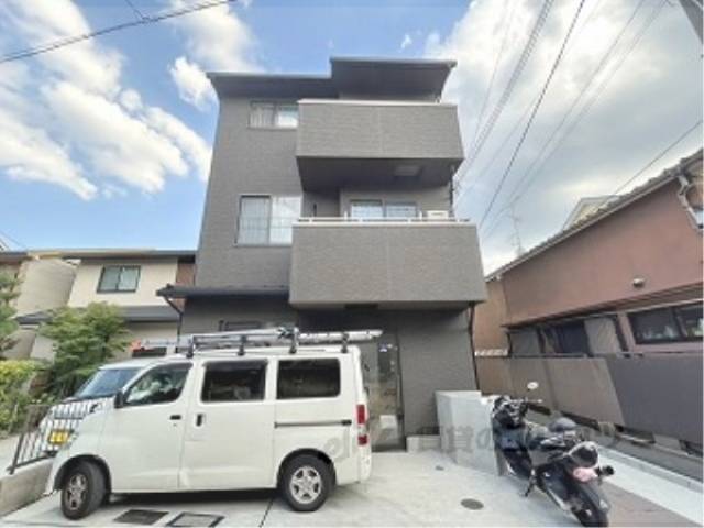 プルミエール鹿王院外観写真2