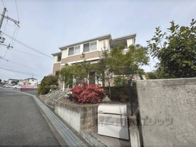 シャトーヒルズ外観写真2