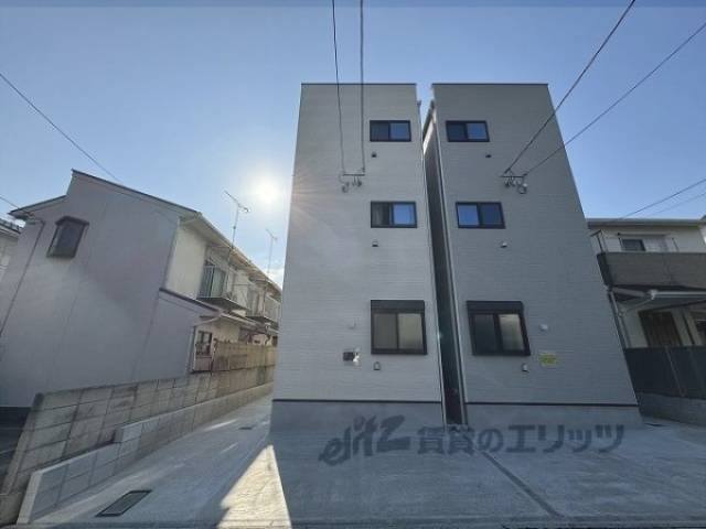 ムーンローズ椥辻外観写真1