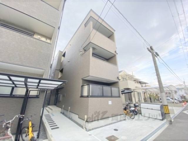 セレニティ池田Ａ棟外観写真1