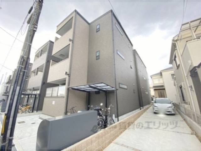 セレニティ池田Ａ棟外観写真3