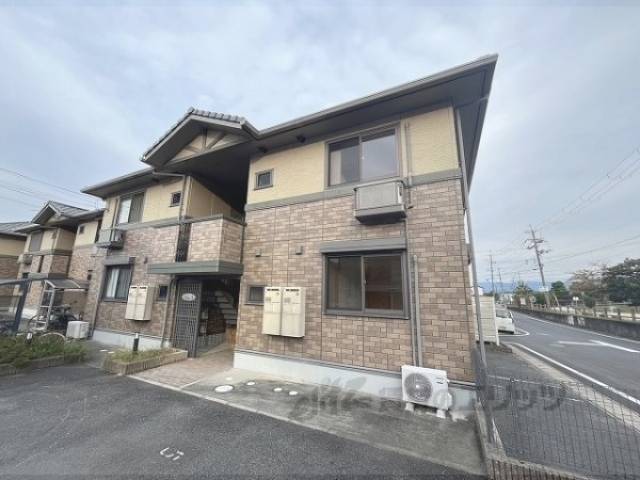 パルコートサン　Ａ棟外観写真1