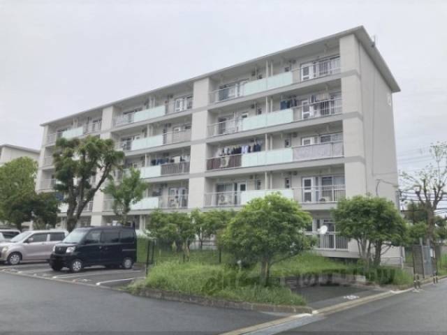 郡山駅前団地２号棟外観写真2