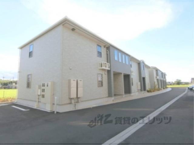 ピエラ外観写真1