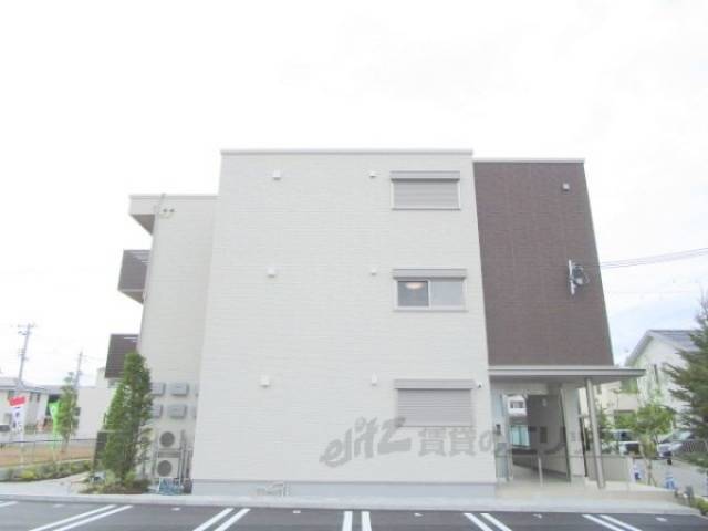 ノルウェジアンウッド室町外観写真2