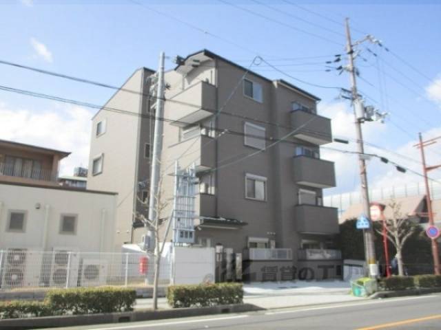 アークリード石山寺外観写真1