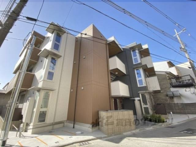 アイリス伏見外観写真1