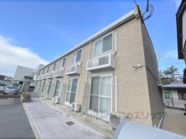 レオパレス和　外観写真1