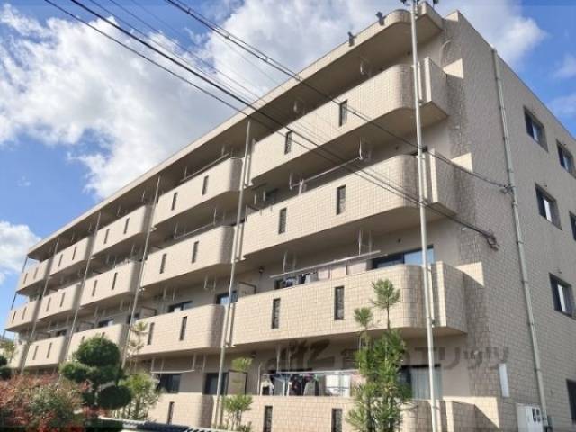 ファーストレジデンス外観写真2