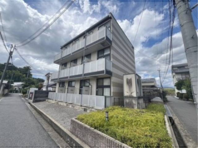 レオパレスブルースカイ王寺外観写真1