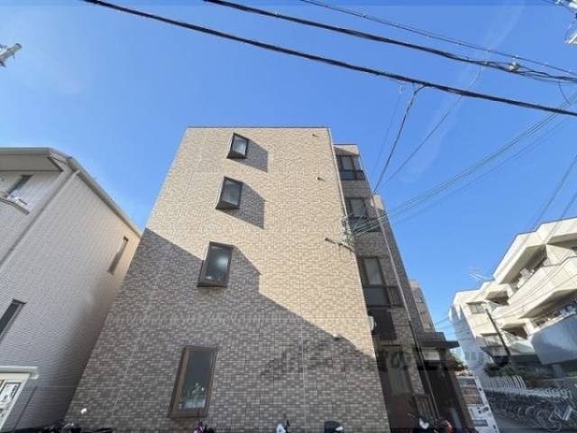 Ｒｅｎａｔｕｓ寝屋川外観写真3