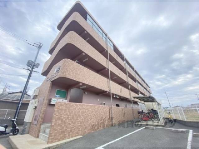 ルミエールヨシダ外観写真1