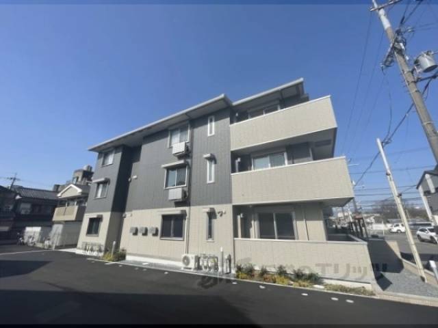 ベネイースト外観写真1