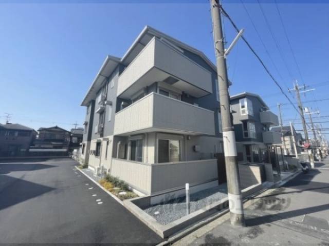 ベネイースト外観写真2