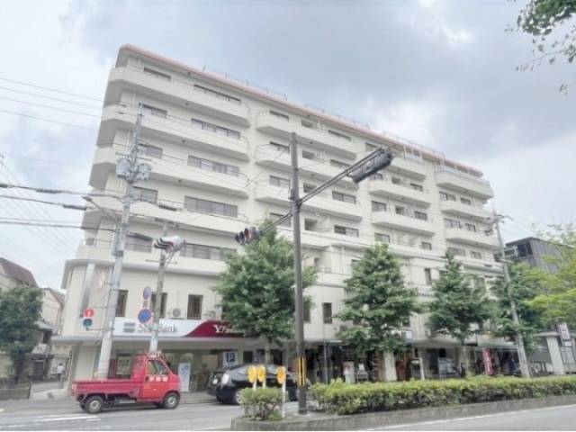 鴨東ロイヤルハイツ外観写真1