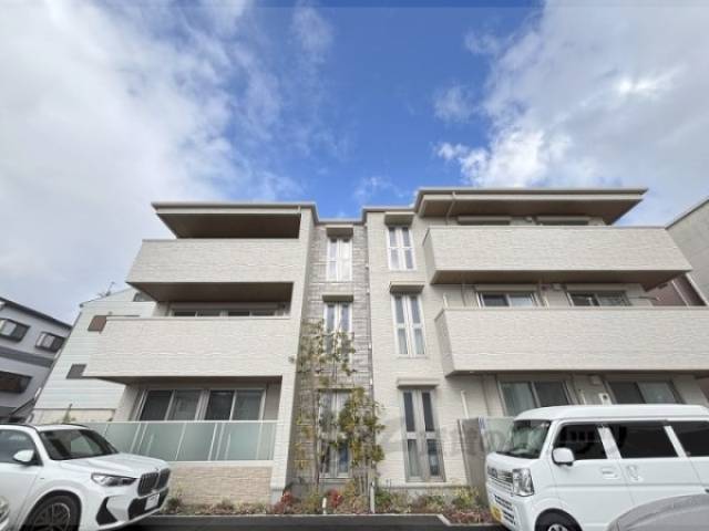 シャーメゾン小町外観写真1