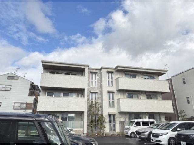 シャーメゾン小町外観写真2