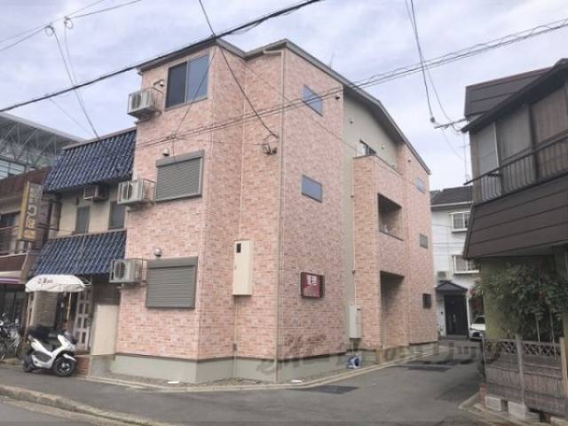 グローバルパレス外観写真1