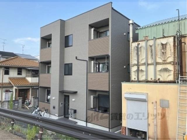 カーサ　アリビオ外観写真2