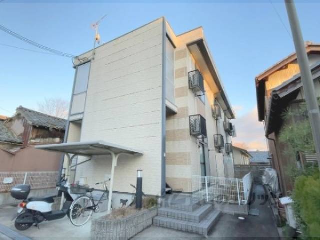 レオパレス芹橋外観写真1