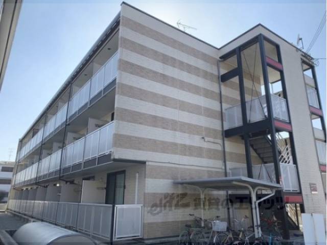 レオパレスＬａ　Ｖｉｓｔａ外観写真3