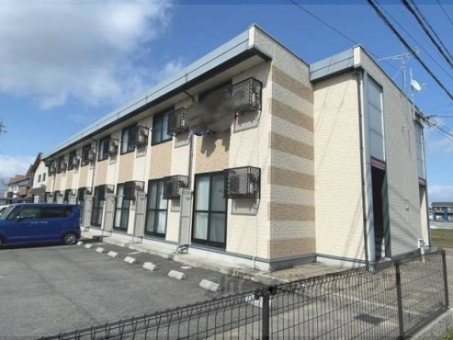 レオパレスエスポワール外観写真2