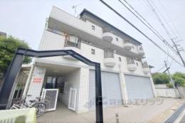 クイーンズピア枚方外観写真