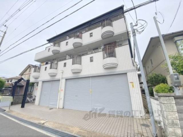 クイーンズピア枚方外観写真3