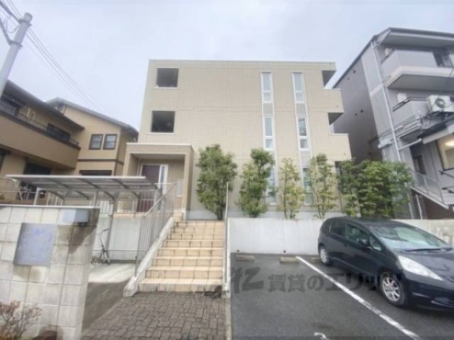 カーサあやめ池外観写真1