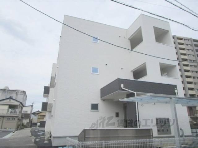 マキ・リヴェール栄外観写真1